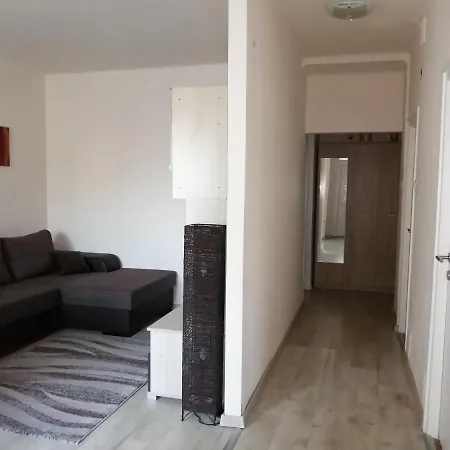 Apartmán Tagas Az Egyetem Szomszedsagaban Segedín
